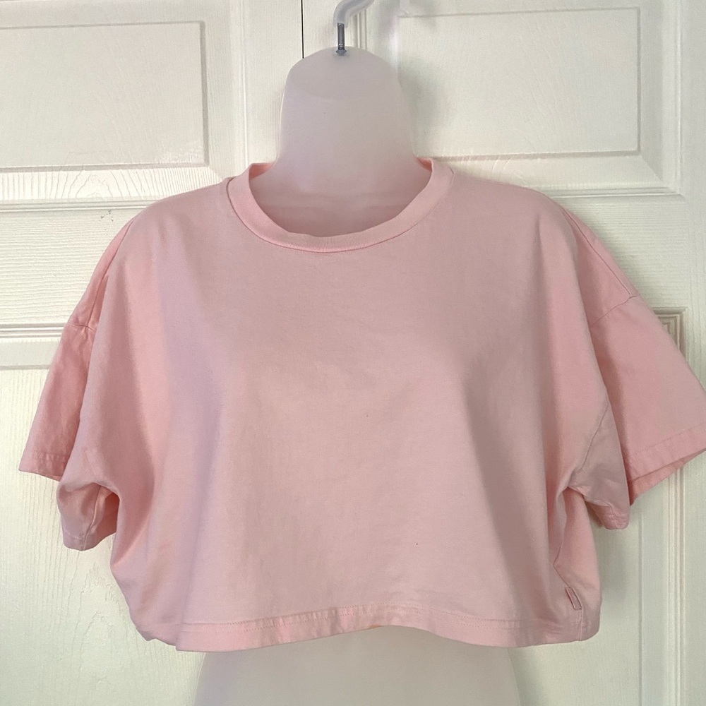 Aritzia Tna Laid Back T-shirt Crop Top Cotton Pink Tee size Large